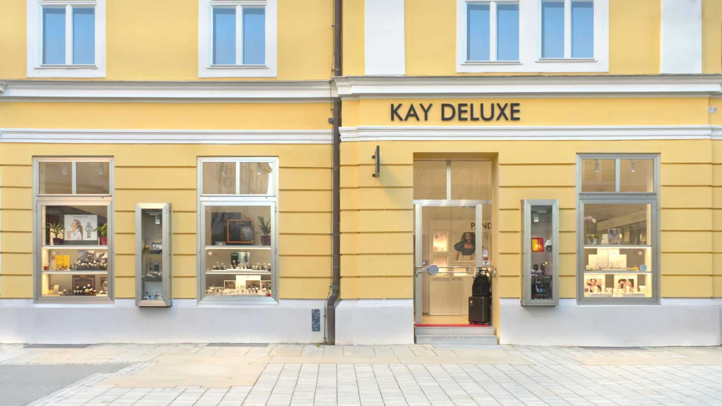 kaydeluxe_frontview KAY DELUXE store front view in Salzburg Austria